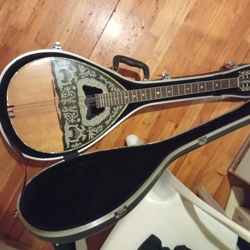 New bouzouki, excellent quality
