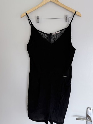 BSB one-piece shorts used, size large, black