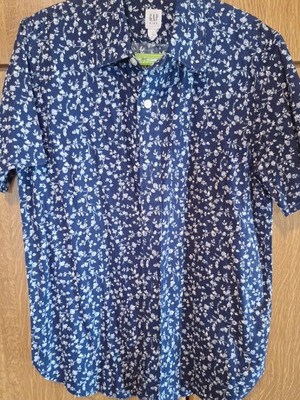 GAP kids shirt blue with flowers like new