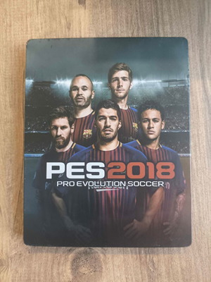 Pro Evolution Soccer 2018 Legendary Steelbook Edition PS4 used
