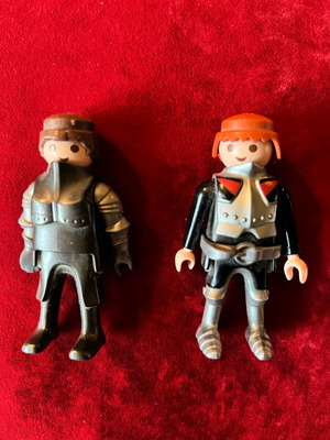 Playmobil 3 figures used, pack
