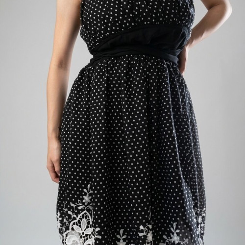 Strapless polka dot dress with white lace, new, size medium