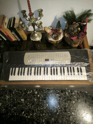 Yongmei YM-2100 synthesizer like new electronic keyboard