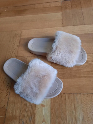 Fur slippers size 36 new beige with soft plastic sole