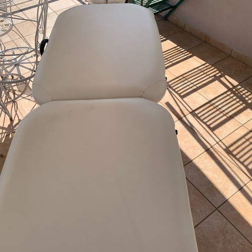 Aluminum Massage Bed 10.5 kg like new