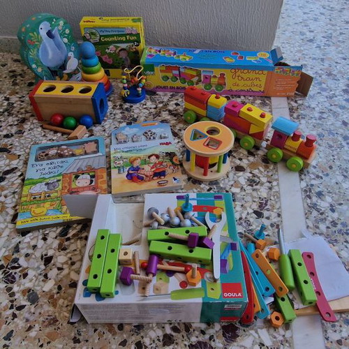 Wooden baby toys and puzzles used, pack