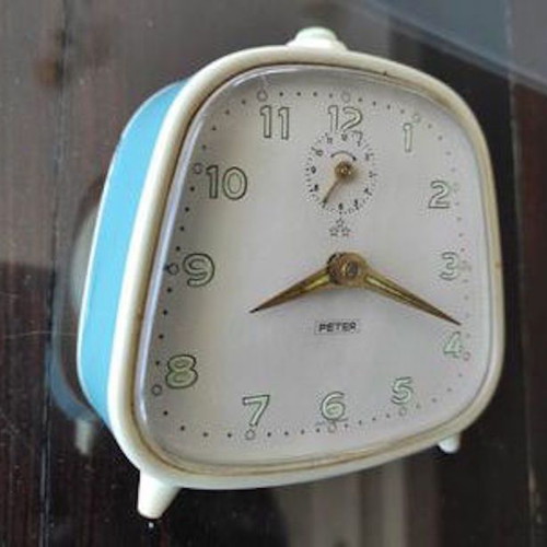 Peter vintage metal table clock used