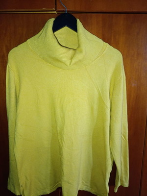 Knitted sweater used, dark yellow, size XL