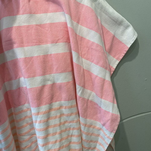 Beach poncho towel for girls 5-10 years, like new, white and pink