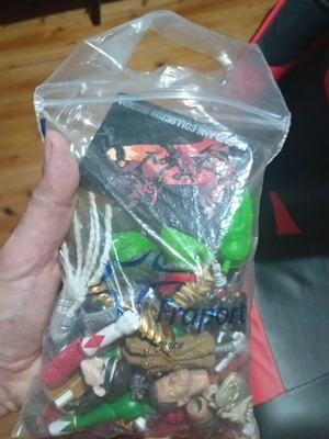 Figures bag with Hulk, Power Rangers, Thor, Hellboy parts
