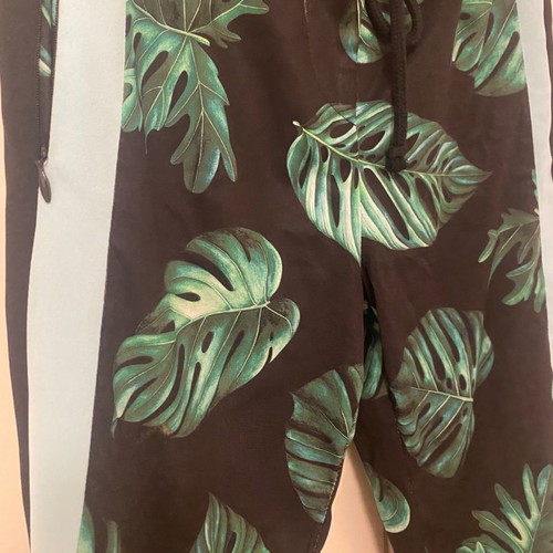 Manolo pants like new with leaf pattern
