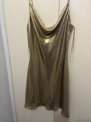 Zara dress new with tag, gold color
