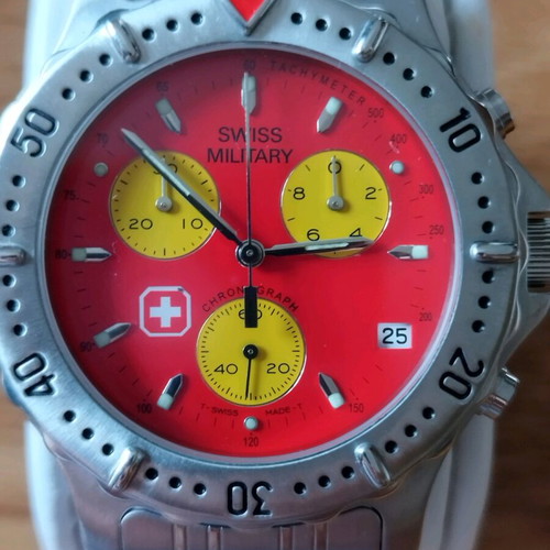 Swiss Military wristwatch 1515.9 like new, waterproof, steel with chronograph
