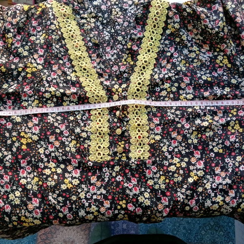 Cossinelle blouse like new, floral design, size XL