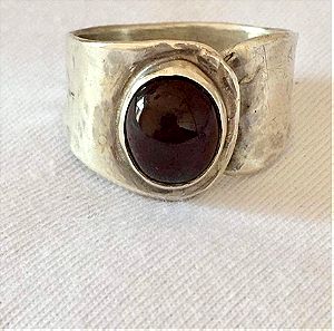 Ασημένιο δαχτυλίδι 925 με κόκκινη πέτρα