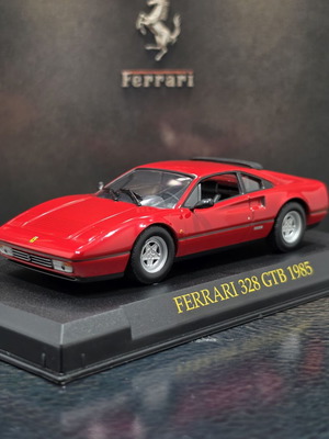 Ferrari 328 GTB 1985 μεταλλικό μοντέλο αυτοκινήτου σε κόκκινο, κλίμακα 1:43