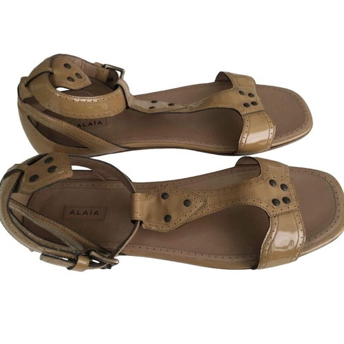 Alaïa leather patent sandals size 40 like new beige
