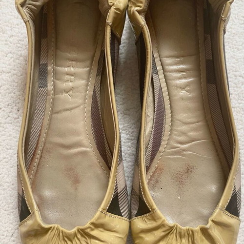 Burberry ballet flats used size 38 beige with fabric case