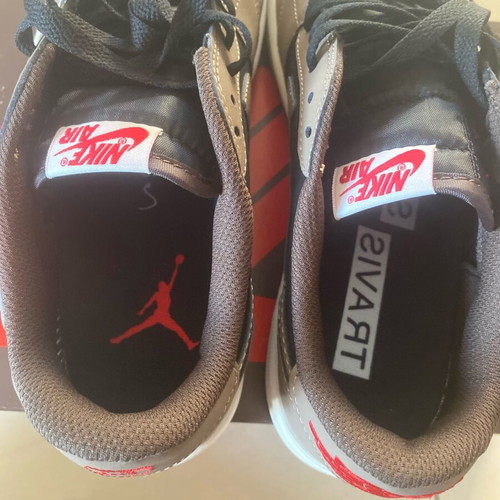 Travis Scott Nike Low Mocha 1 new, size 45