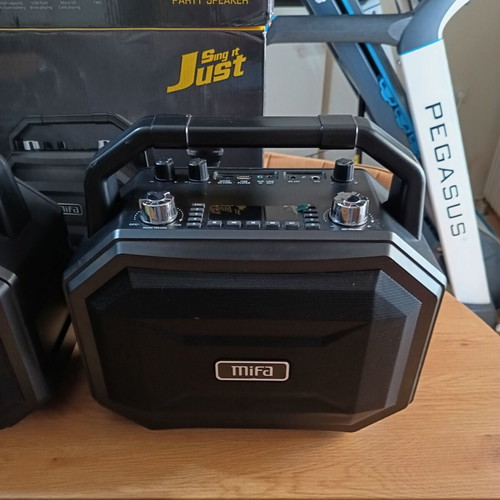 MIFA M520 Gen2 Party Speaker Bluetooth portable, like new