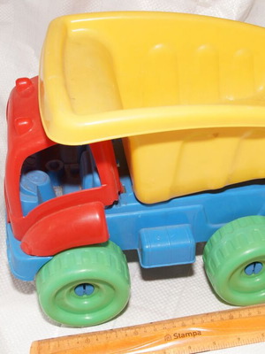 Toy cars used, pack of 2 plastic trucks and trailer