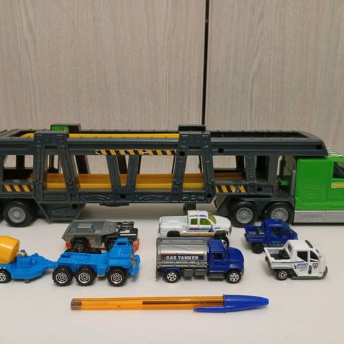 Matchbox Speedway Transport Truck μεταχειρισμένη νταλίκα με σετ οχημάτων