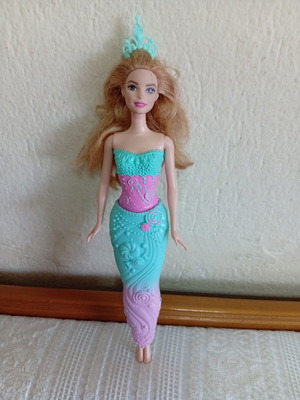 Κούκλα Barbie Dreamtopia μεταχειρισμένη, αφαιρούμενο κάτω μέρος