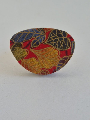 Faux wooden ring like new, colorful with opening shank