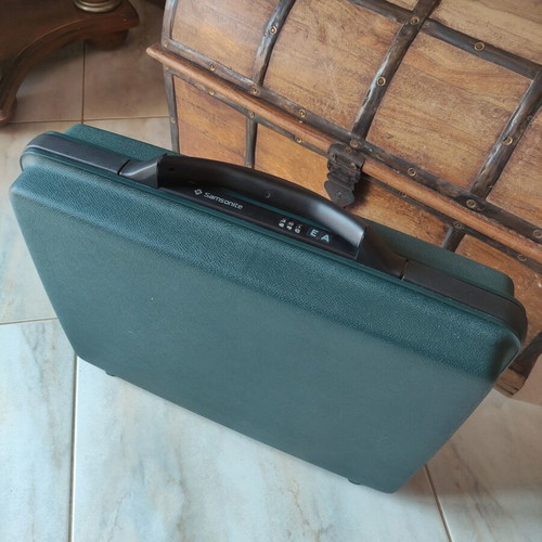 Samsonite Briefcase new condition