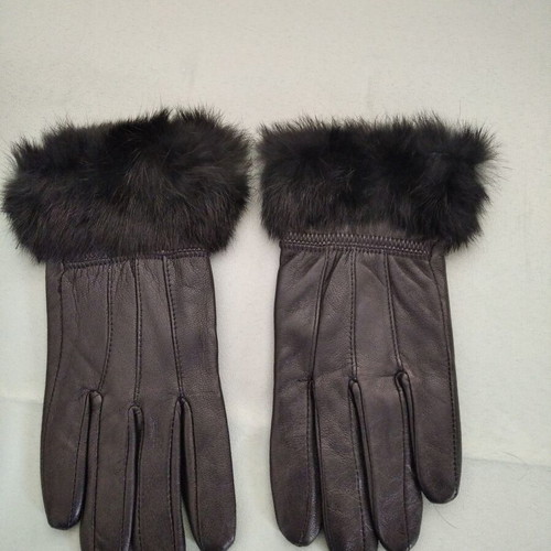 Women's gloves with fur like new, black