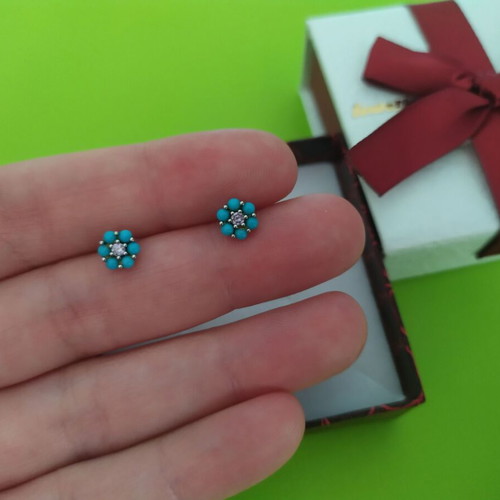925 silver earrings used with turquoise color