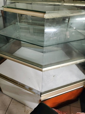 Shop display case used