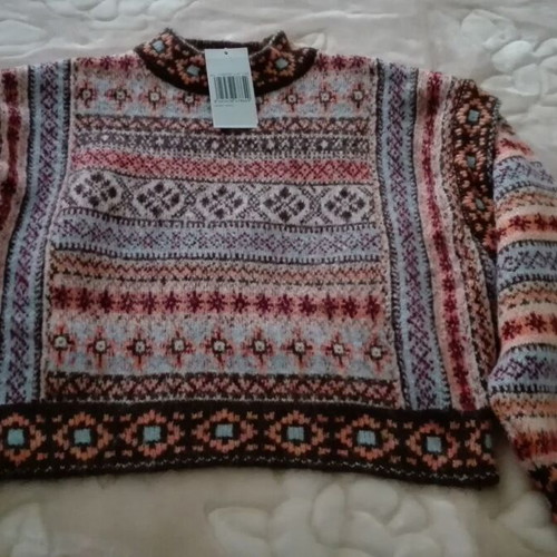 Mango sweater new with tags, brown and red
