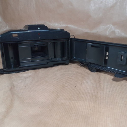 Canon S-1000F 50mm f/6.3 camera used for parts or repair