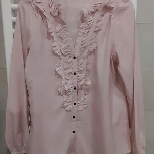 Zara women's shirt pink like new with black buttons