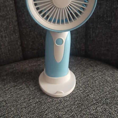 Mini rechargeable fan