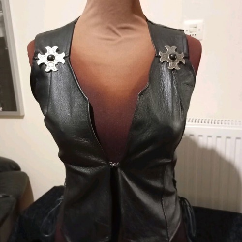 Handmade leather vest new, black with dark brown crocodile details