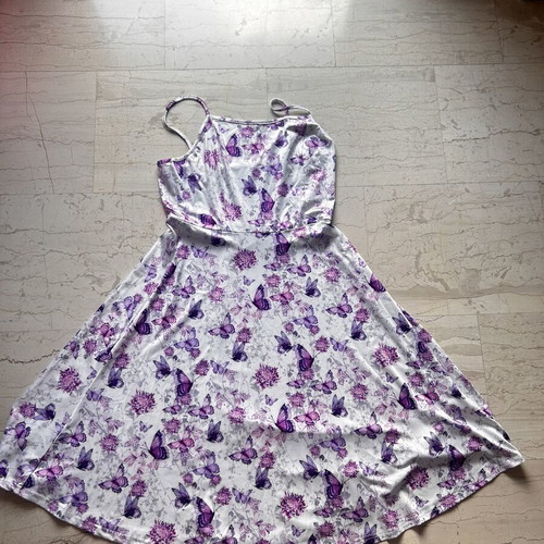 Floral midi dress Shein like new, XL-XXL, white with purple butterflies