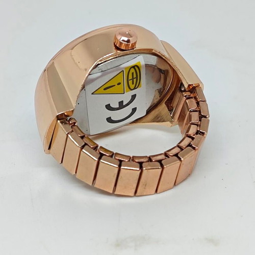 Bozhi Ring Watch with Green Dial and Gold Bracelet new