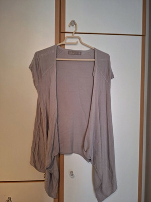 Zara sleeveless knitted vest grey medium like new