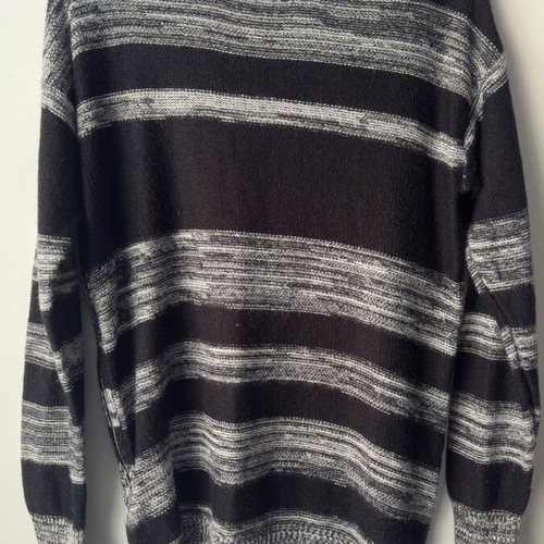Oversized striped knit sweater Papaya M like new, black and grey with zippers