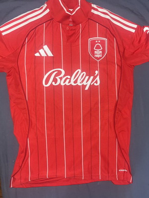 Nottingham Forest 24 25 Adidas Home Jersey like new, official