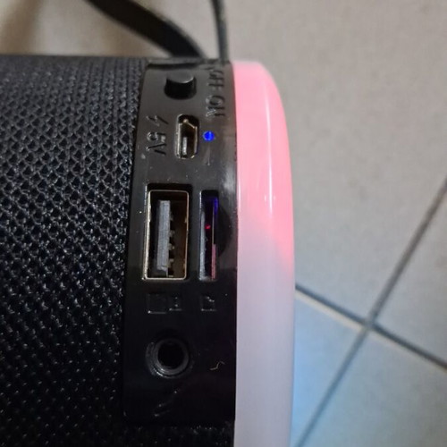 Bluetooth ηχείο μεταχειρισμένο με φως και υποδοχή κάρτας TF