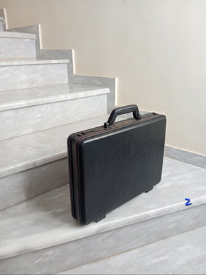 Diplomat Professional Document Briefcase new, black hard case