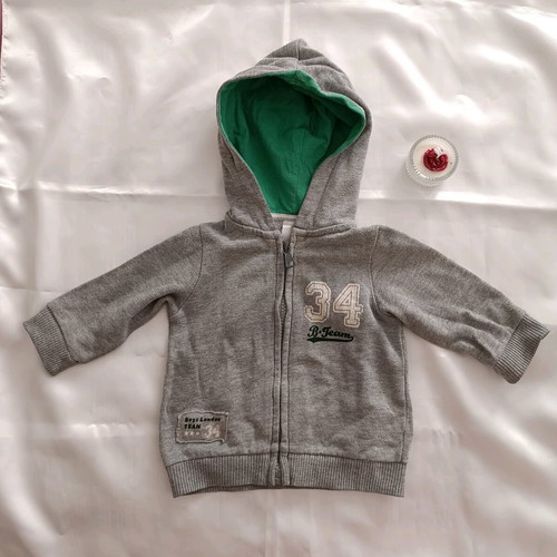 Zara baby jacket with hood and zipper 6-9 months like new
