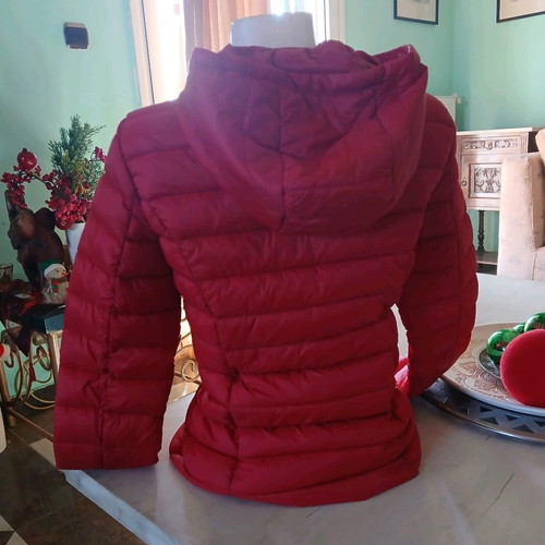 Women's jacket size M like new, red