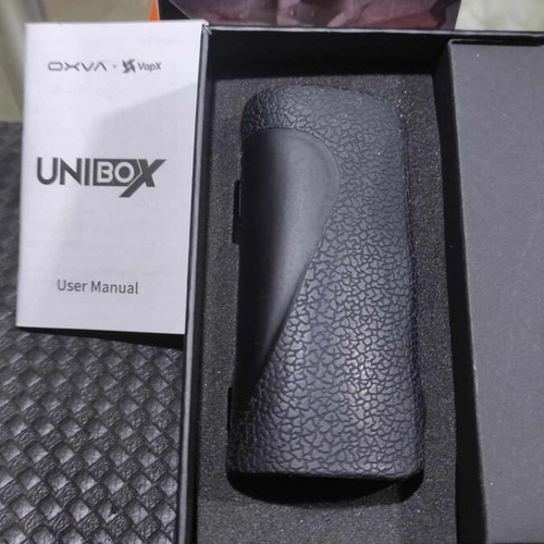 Oxva Unibox Mod 80W black metal with silicone case and leather