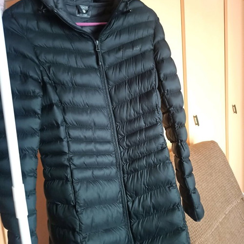 Mountain Warehouse women's waterproof jacket like new, black