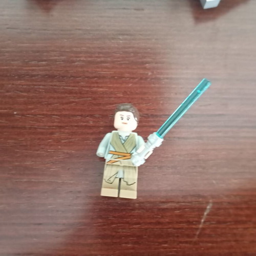 Lego Star Wars 75236 like new, with instructions, missing one figure hand