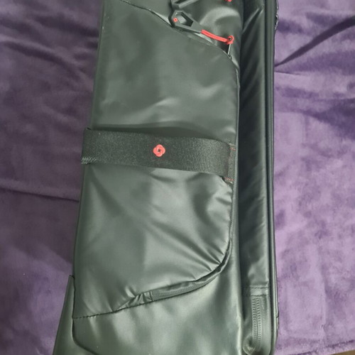 Samsonite Paradiver Light 55 suitcase like new, black